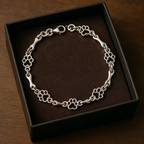 Liora™ | Pulsera con Colgantes de Pata y Hueso