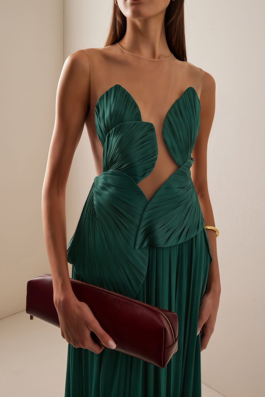 Vestido maxi verde Dalila sin espalda, asimétrico y fruncido