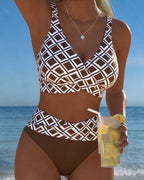 Twee-delige Bikini Met Bh-Snit En Diamantpatroon