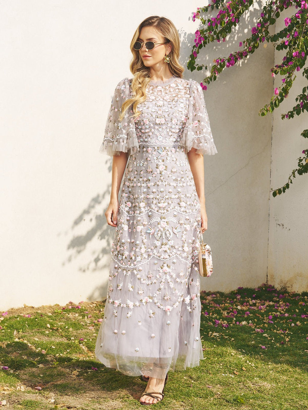 Nerea - Vestido de tul con bordados florales y pedrería