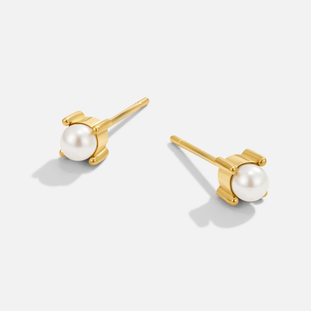REBB | ELEGANTES ARETES BLANCOS PERLADOS