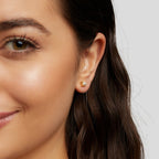 REBB | ELEGANTES ARETES BLANCOS PERLADOS